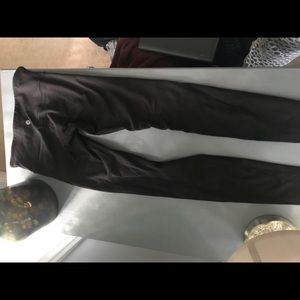 Lululemon size 4